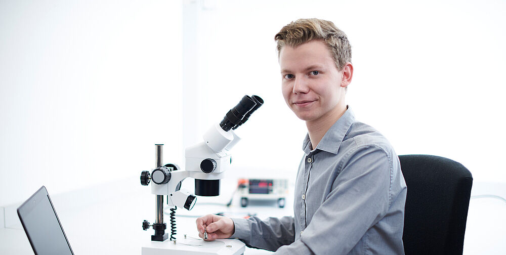 Dual student at Rosenberger